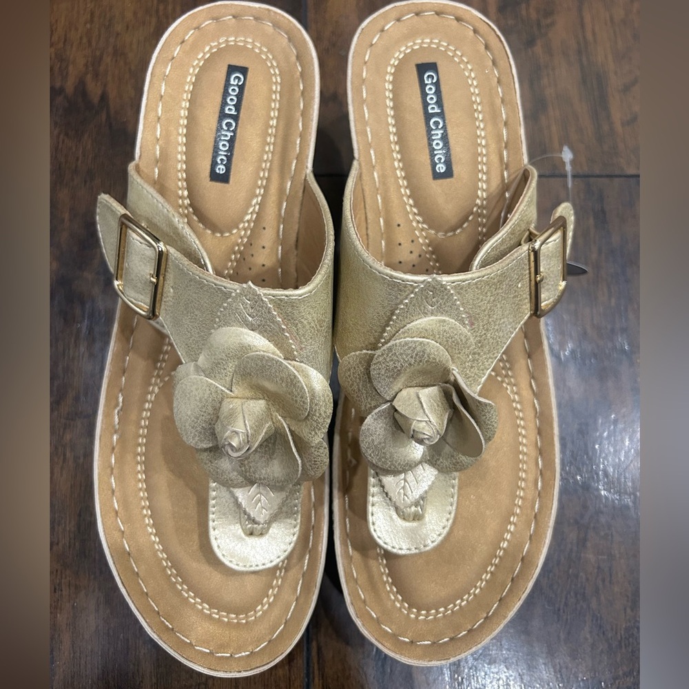 Gold Comfort Sandals with Decorative Bow